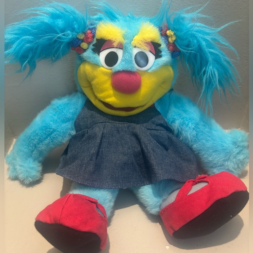 NWT- Vintage 1998 “ Annie” Math puppet Colorful Plush girl Blue Fur Red Shoes